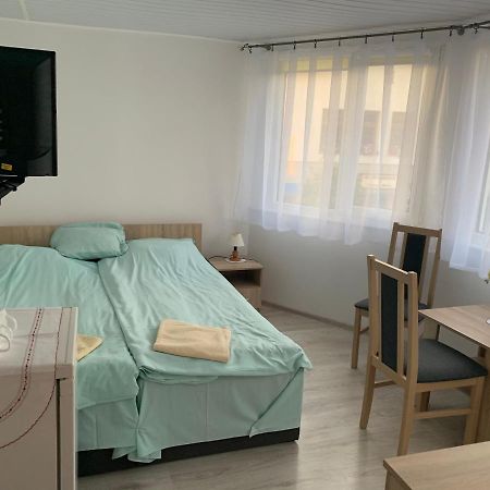 Dom Wczasowy Portowa Przystan 150M Od Plazy Мжежино Экстерьер фото
