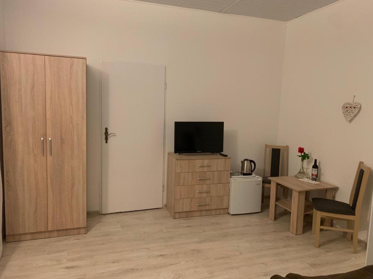 Dom Wczasowy Portowa Przystan 150M Od Plazy Мжежино Экстерьер фото